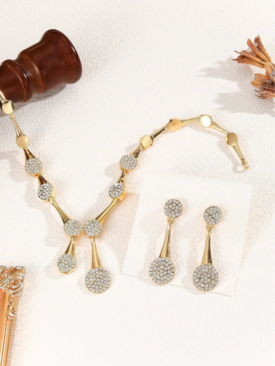 Elegant Golden Necklace & Earrings Set