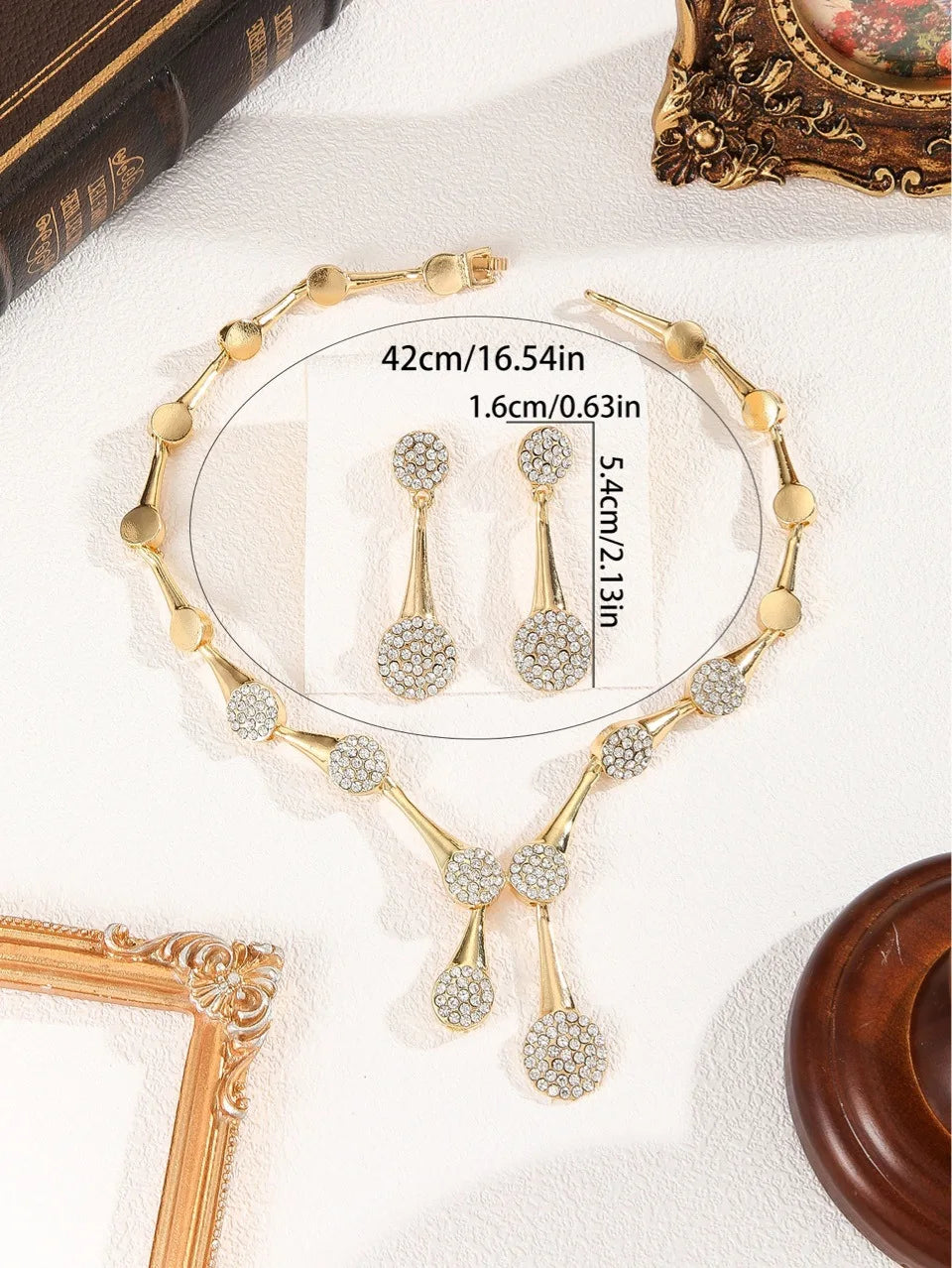 Elegant Golden Necklace & Earrings Set